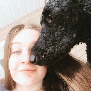 Meet your Posher, Abby